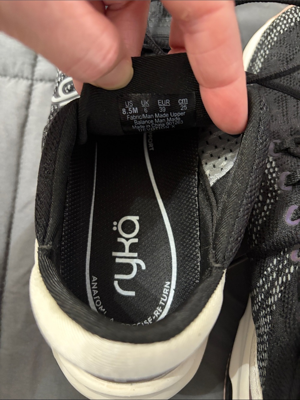 Ryka size 8.5 - Picture 9 of 10